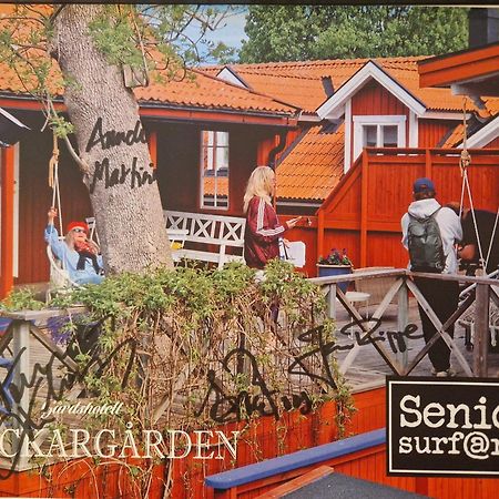Gardshotell Klockargarden Oeregrund Exterior photo